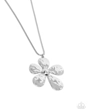 Load image into Gallery viewer, Paparazzi Gratifying Garden - Silver Necklace