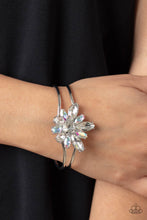 Load image into Gallery viewer, Paparazzi Chic Corsage - White Bracelet