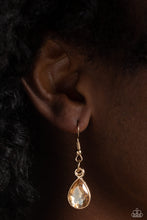 Load image into Gallery viewer, Paparazzi Built Beacon - Gold Necklace