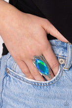 Load image into Gallery viewer, PREORDER Paparazzi Stunning Showman - Green Ring