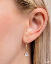 Load image into Gallery viewer, Paparazzi Phenomenal Pearls - Gold Necklace
