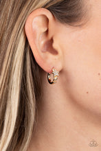 Load image into Gallery viewer, PREORDER Paparazzi Starfish Showpiece - Gold Earrings
