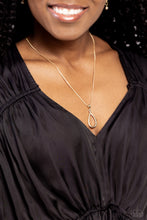 Load image into Gallery viewer, Paparazzi Close to You - Gold Necklace
