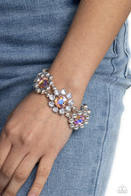 Load image into Gallery viewer, Paparazzi Pact of Petals - Orange Bracelet

