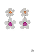 Load image into Gallery viewer, PAparazzi Fashionable Florals - Pink Earrings

