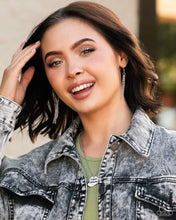 Load image into Gallery viewer, Paparazzi Expect Miracles - White Necklace
