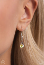 Load image into Gallery viewer, Paparazzi Alluring A-Lister - Green Necklace
