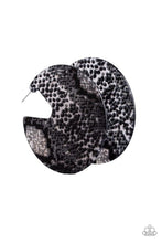 Load image into Gallery viewer, Paparazzi Hit Or HISS - Black Earrings
